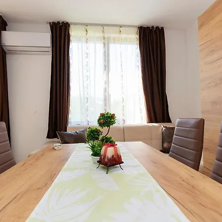 Complex Nestinarka Appartement